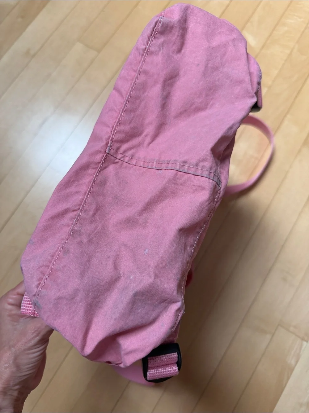 Fjallraven Kanken Mini Backpack in Pink